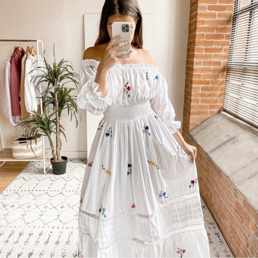 Mi Golondrina Rosalia Embroidered Off The Shoulder White Maxi Dress Size XS
